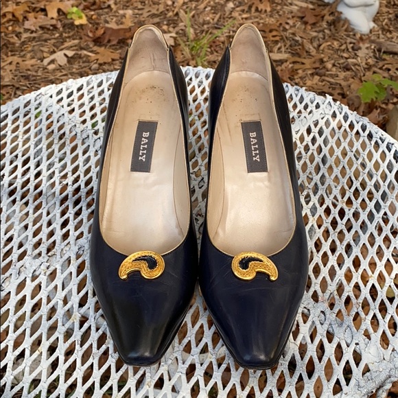 Vintage Bally Navy Blue Leather Made in Italy Heels - Picture 2 of 12